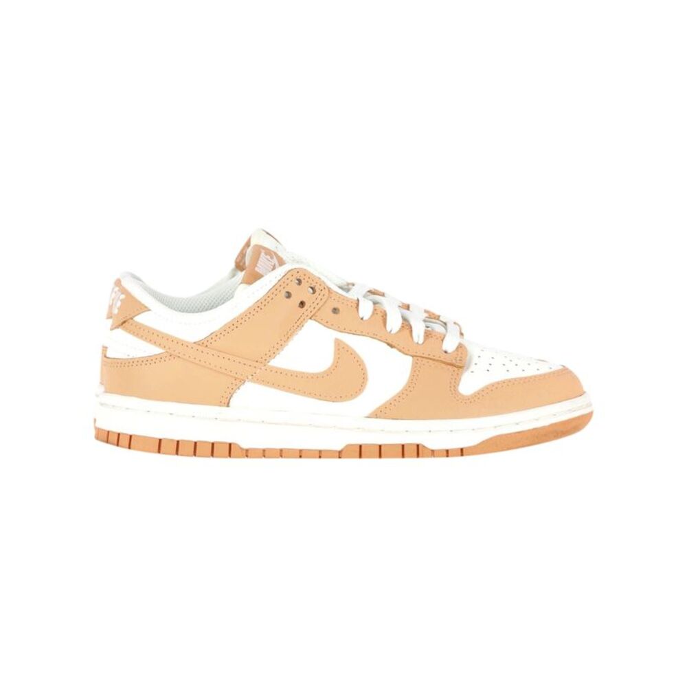 Nike Women's Sneakers in White and Tan